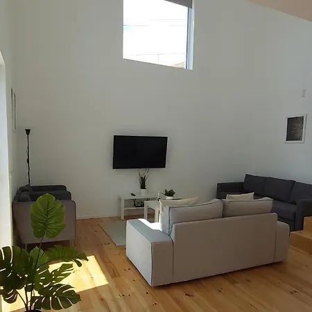 House Nobrega Of Madeira ホリデーパーク アルコ・ダ・カリェタ